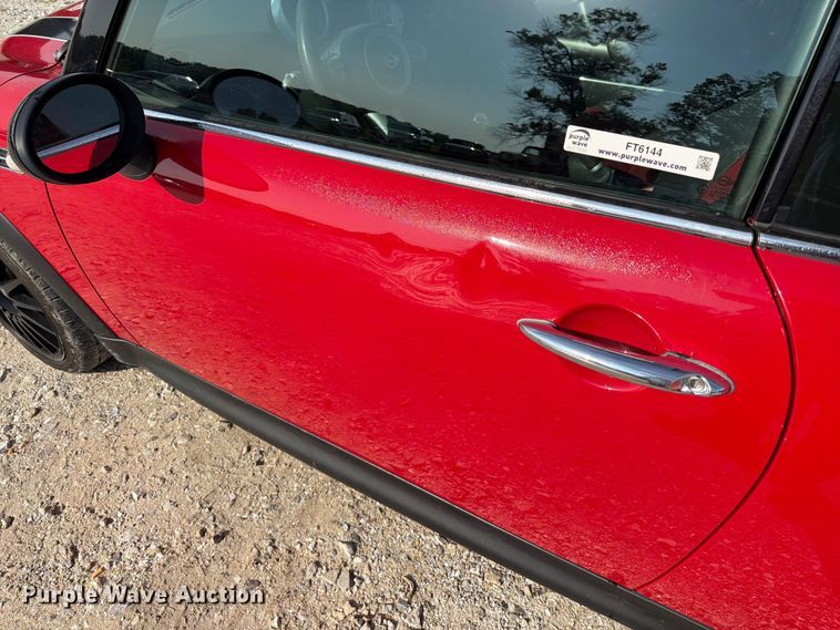 image for item FT6144 2006 Mini Cooper S 