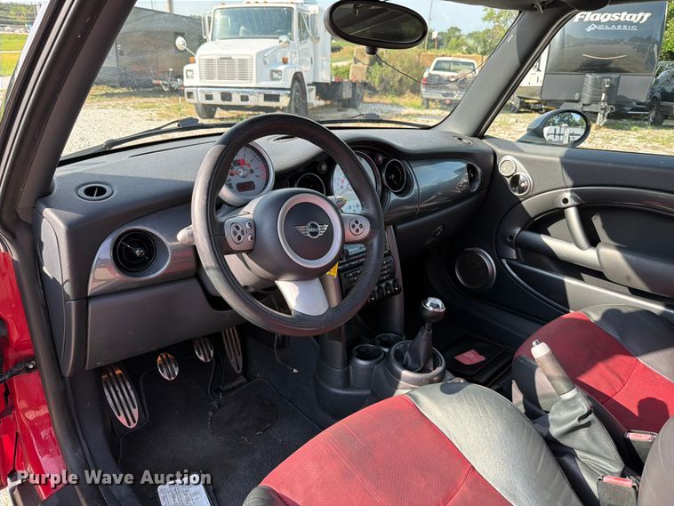 image for item FT6144 2006 Mini Cooper S 