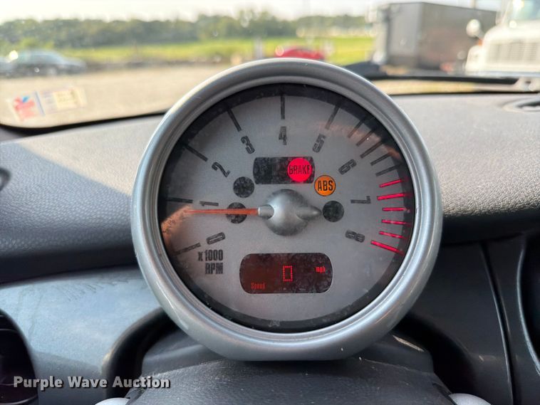 image for item FT6144 2006 Mini Cooper S 