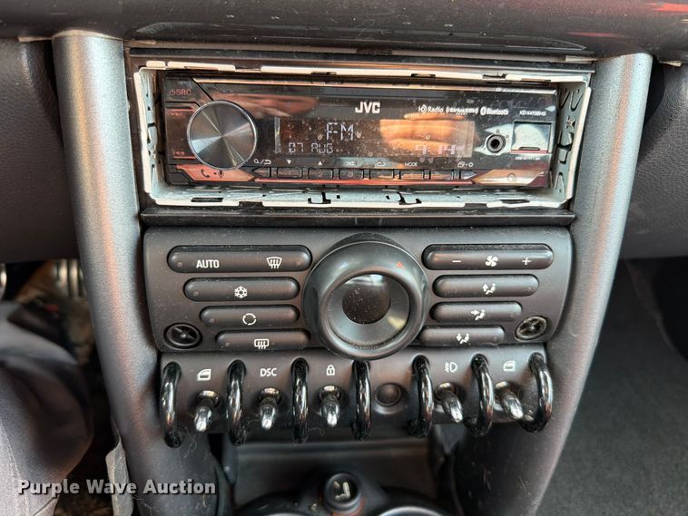 image for item FT6144 2006 Mini Cooper S 