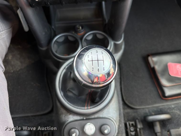 image for item FT6144 2006 Mini Cooper S 