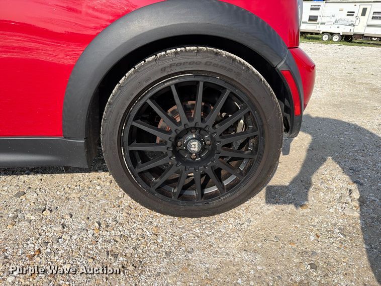 image for item FT6144 2006 Mini Cooper S 