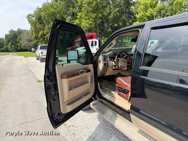 image for item FT6145 2008 Ford F250 Super Duty Lariat King Ranch Crew Cab pickup truck