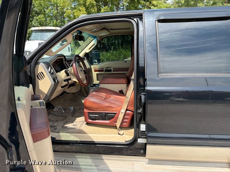 image for item FT6145 2008 Ford F250 Super Duty Lariat King Ranch Crew Cab pickup truck