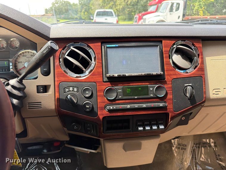 image for item FT6145 2008 Ford F250 Super Duty Lariat King Ranch Crew Cab pickup truck