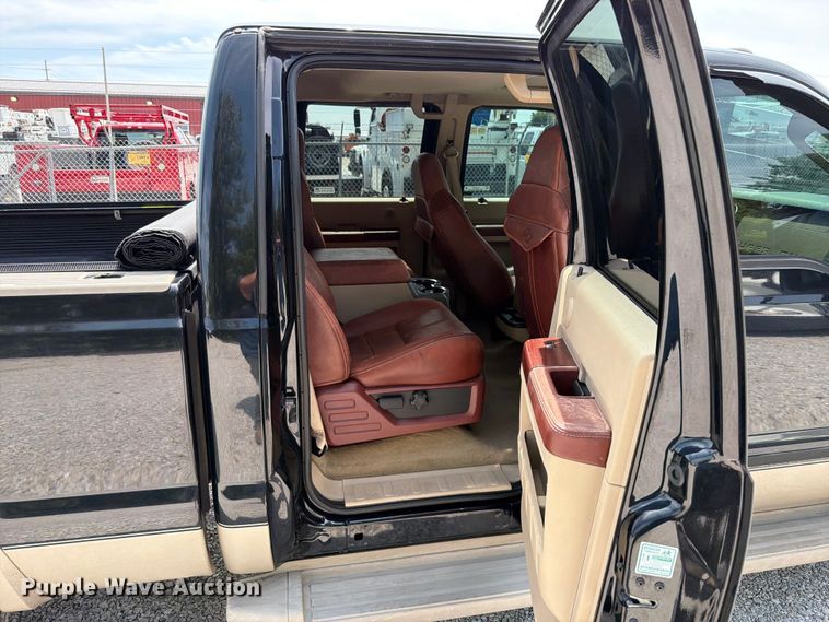 image for item FT6145 2008 Ford F250 Super Duty Lariat King Ranch Crew Cab pickup truck