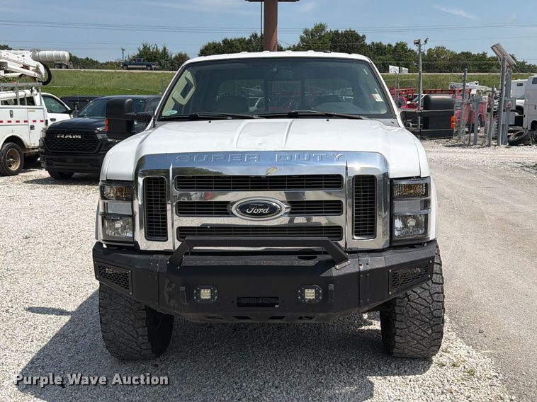 image for item FT6146 2009 Ford F250 Super Duty Lariat Crew Cab pickup truck