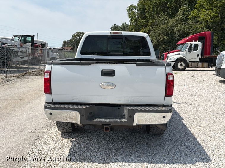 image for item FT6146 2009 Ford F250 Super Duty Lariat Crew Cab pickup truck