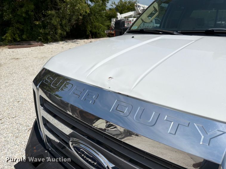 image for item FT6146 2009 Ford F250 Super Duty Lariat Crew Cab pickup truck