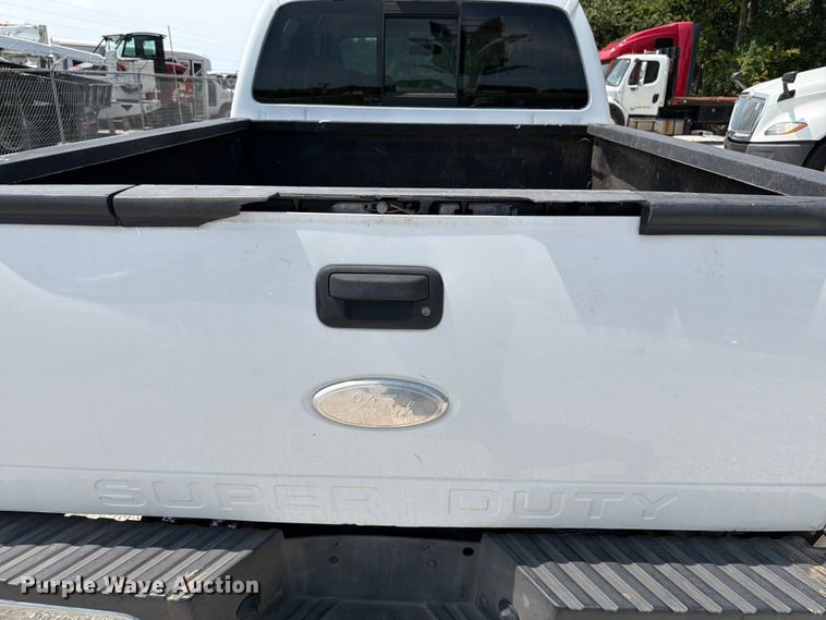 image for item FT6146 2009 Ford F250 Super Duty Lariat Crew Cab pickup truck