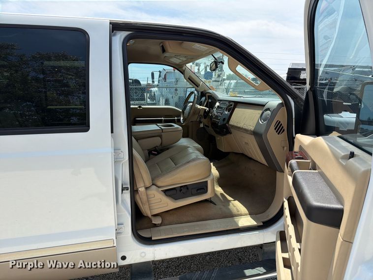 image for item FT6146 2009 Ford F250 Super Duty Lariat Crew Cab pickup truck