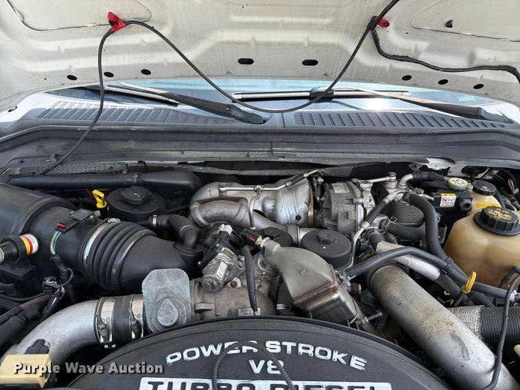 image for item FT6146 2009 Ford F250 Super Duty Lariat Crew Cab pickup truck