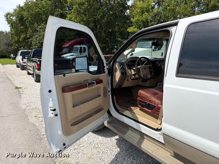 image for item FT6147 2008 Ford F350 Super Duty Lariat King Ranch Crew Cab pickup truck