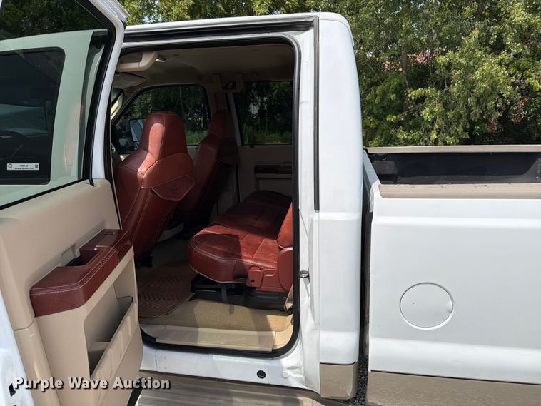 image for item FT6147 2008 Ford F350 Super Duty Lariat King Ranch Crew Cab pickup truck