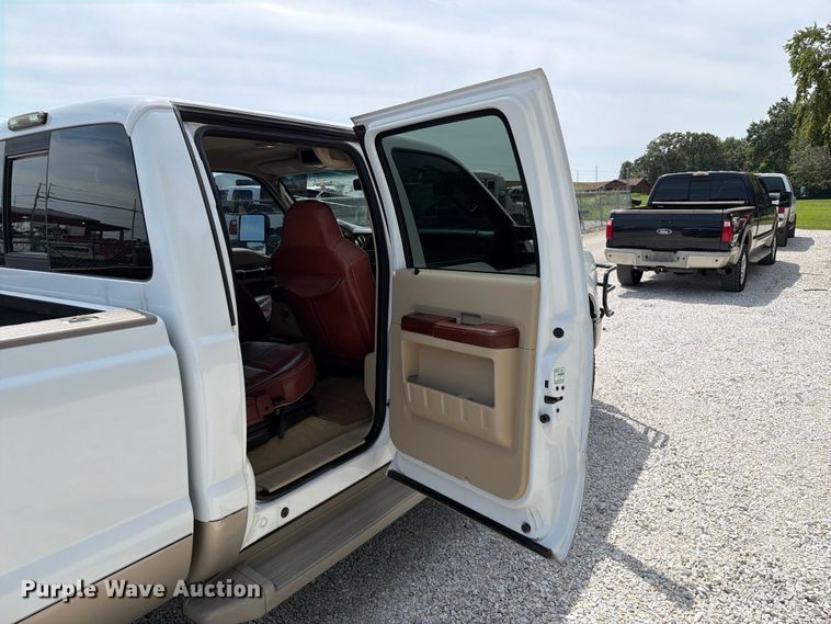 image for item FT6147 2008 Ford F350 Super Duty Lariat King Ranch Crew Cab pickup truck