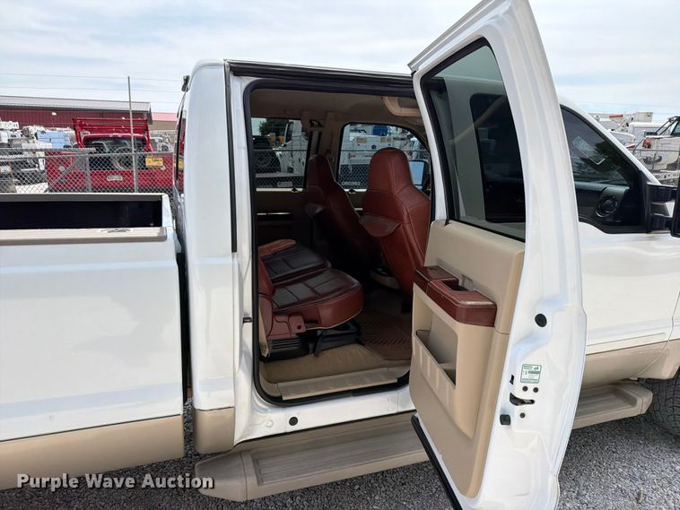 image for item FT6147 2008 Ford F350 Super Duty Lariat King Ranch Crew Cab pickup truck