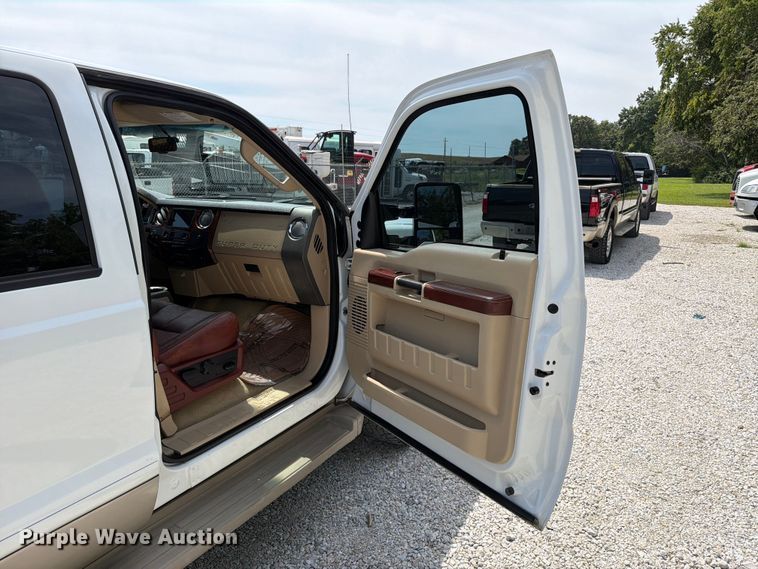 image for item FT6147 2008 Ford F350 Super Duty Lariat King Ranch Crew Cab pickup truck