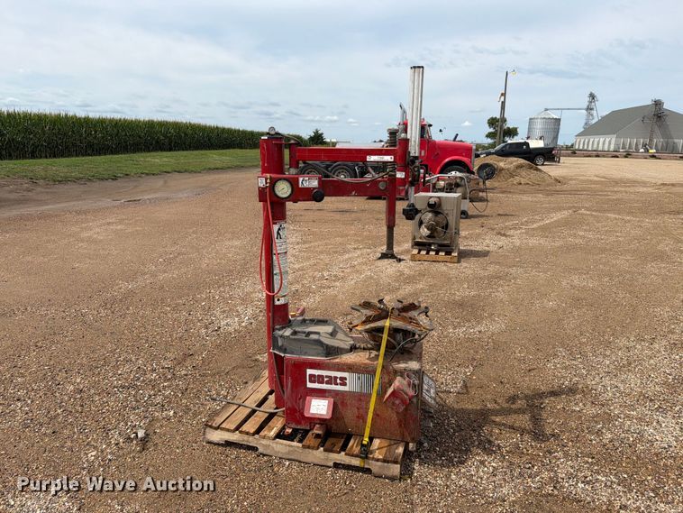 image for item FT6666 Coats 70XAH1 Rim Clamp Tire Machine