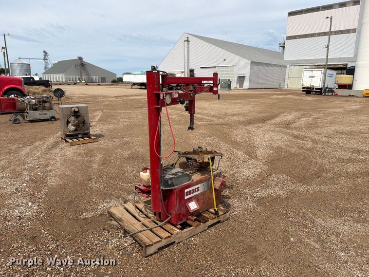 image for item FT6666 Coats 70XAH1 Rim Clamp Tire Machine