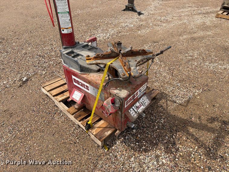 image for item FT6666 Coats 70XAH1 Rim Clamp Tire Machine