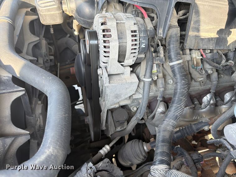 image for item FU4501 2011 Chevrolet Avalanche Crew Cab pickup truck