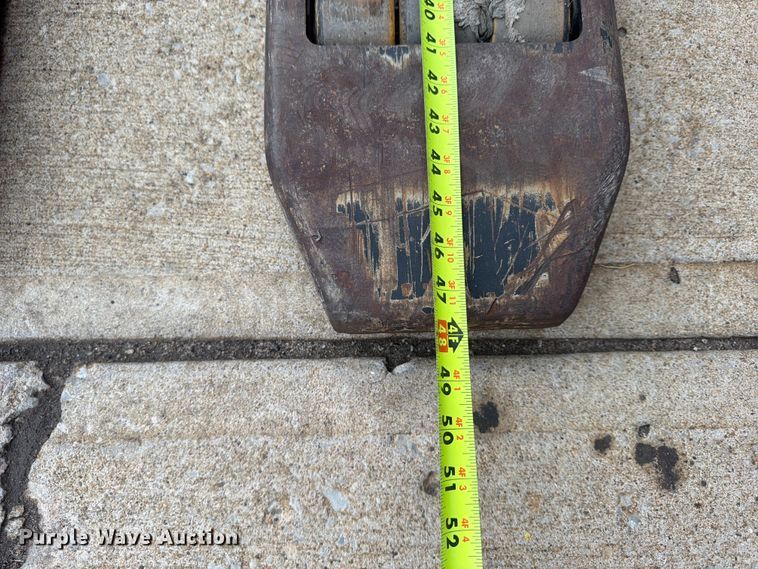 image for item FU4551 2019 Yale MPE060LGN24T2748 pallet jack