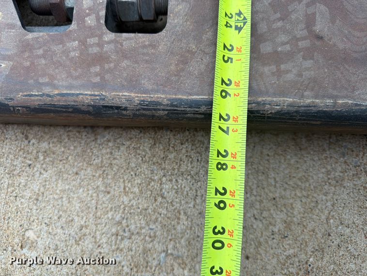 image for item FU4551 2019 Yale MPE060LGN24T2748 pallet jack