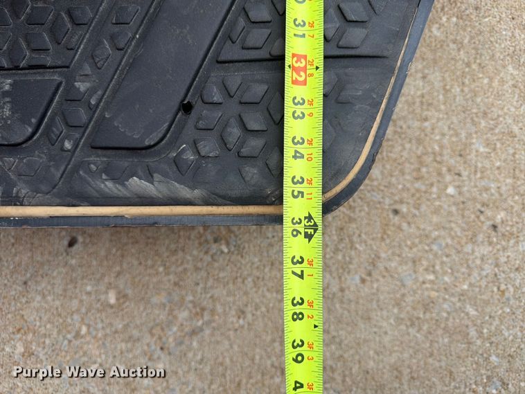 image for item FU4551 2019 Yale MPE060LGN24T2748 pallet jack
