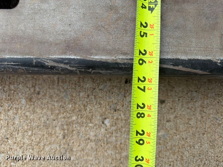 image for item FU4553 2019 Yale MPE060LGN24T2748 pallet jack