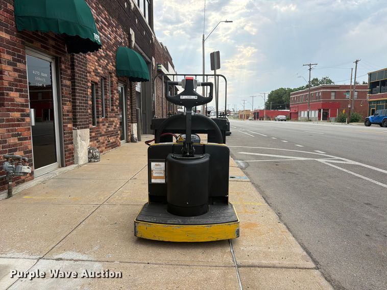image for item FU4554 2018 Yale MPE060LFN24T2748 pallet jack