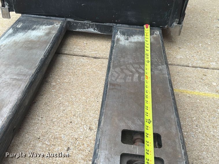 image for item FU4554 2018 Yale MPE060LFN24T2748 pallet jack
