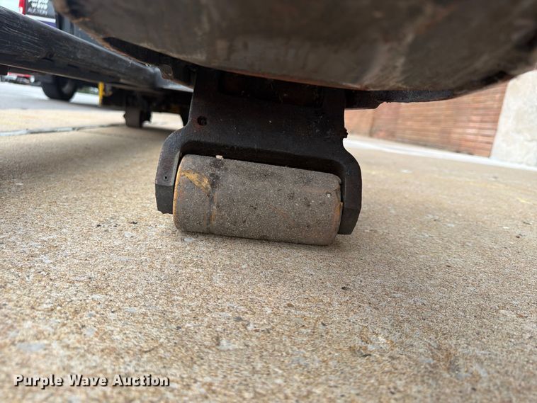 image for item FU4554 2018 Yale MPE060LFN24T2748 pallet jack