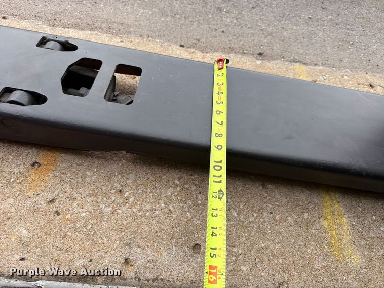 image for item FU4557 2010 Yale MPE060LFN24T2748 pallet jack