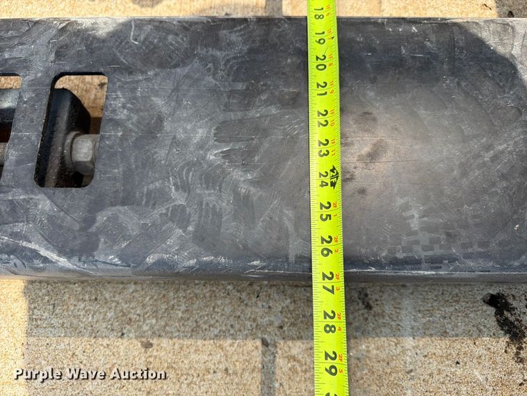 image for item FU4560 2014 Yale MPE0601LFN24T2748 pallet jack
