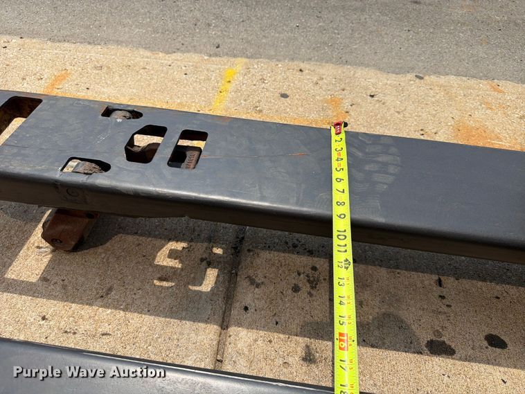 image for item FU4561 2009 Yale MPE060LFN24T2748 pallet jack