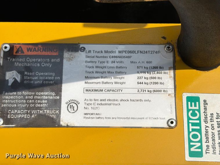 image for item FU4562 2021 Yale MPE060LFN24T2748 pallet jack