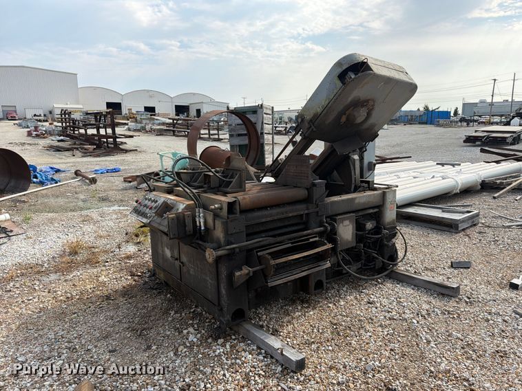 image for item FU4563 (2) DoAll bandsaws