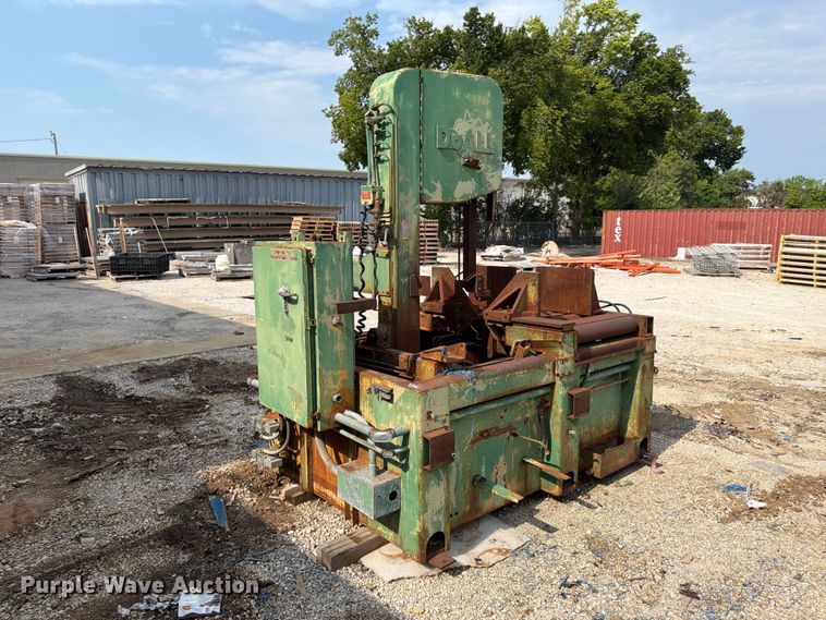image for item FU4563 (2) DoAll bandsaws