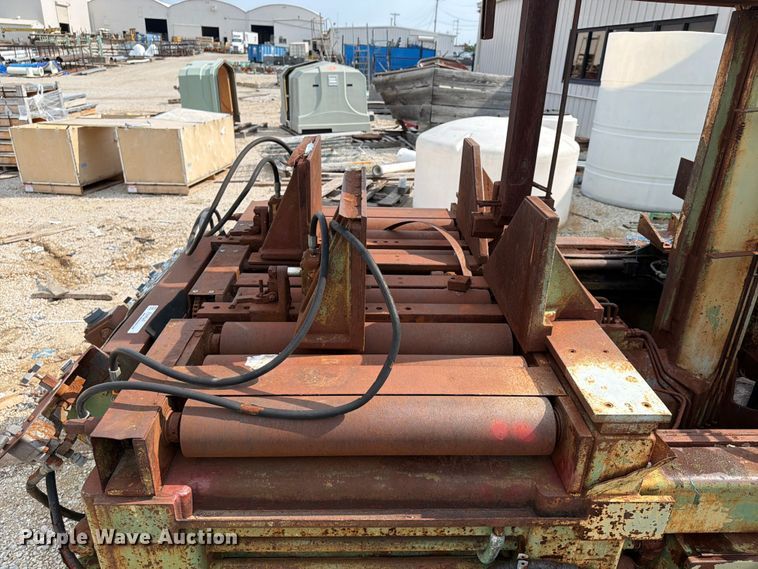 image for item FU4563 (2) DoAll bandsaws