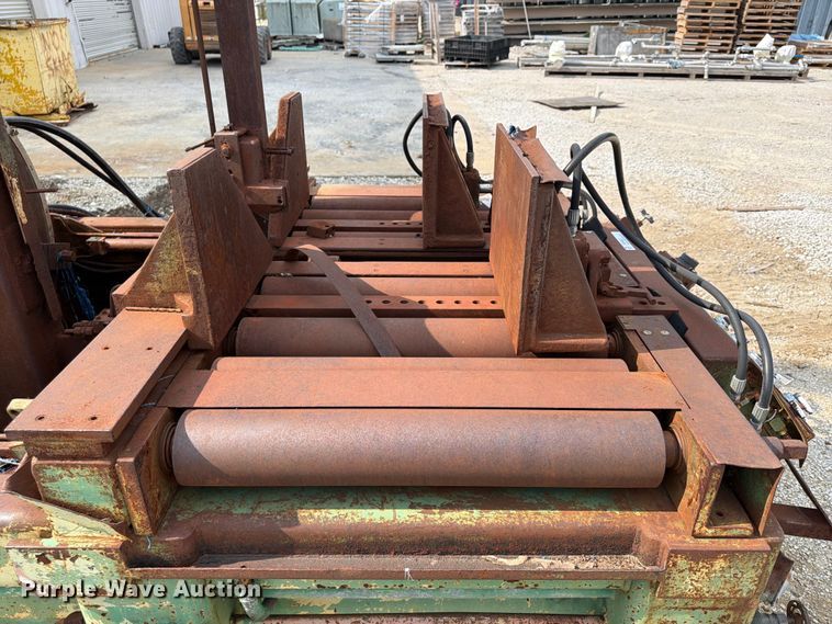 image for item FU4563 (2) DoAll bandsaws