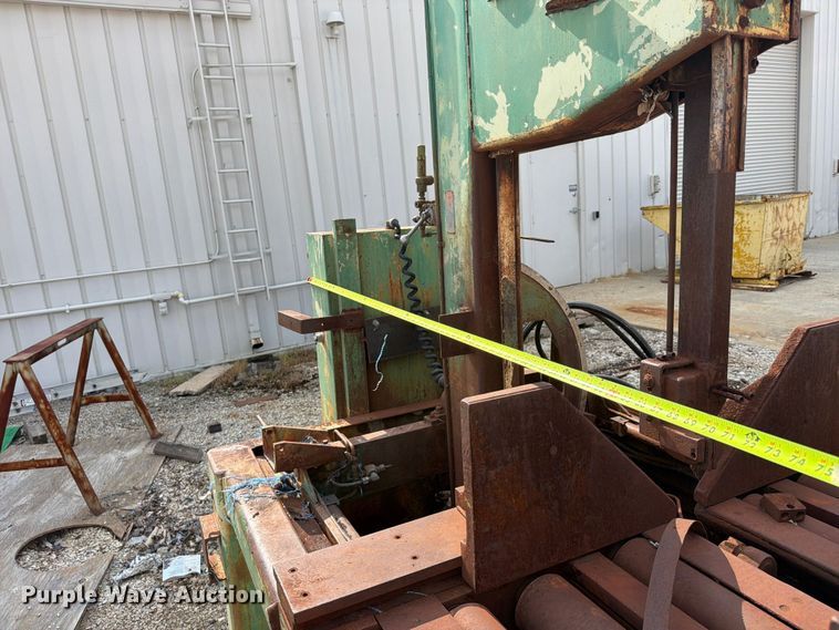 image for item FU4563 (2) DoAll bandsaws