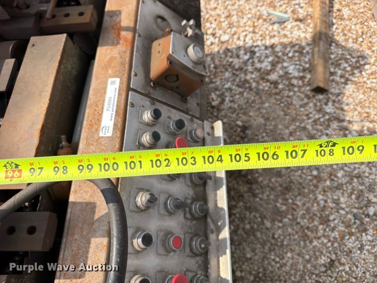image for item FU4563 (2) DoAll bandsaws