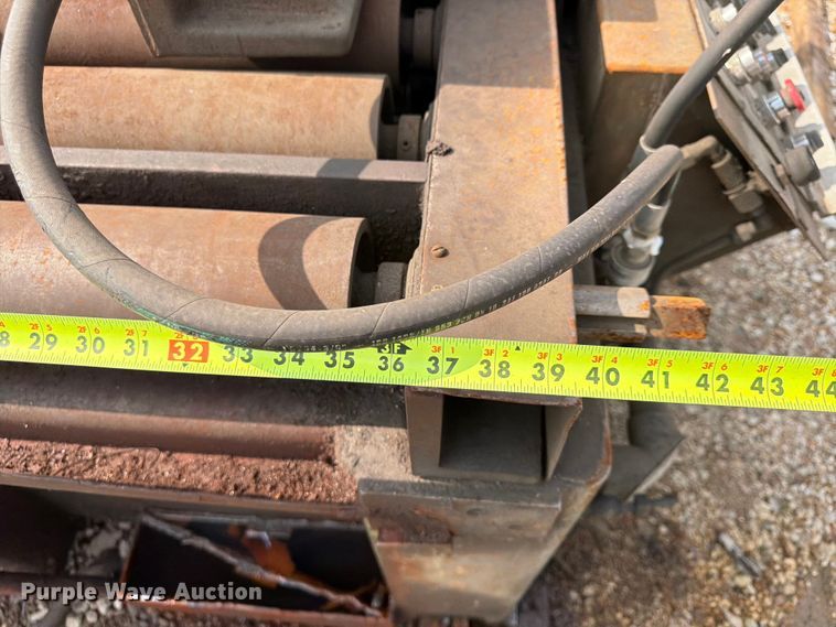 image for item FU4563 (2) DoAll bandsaws