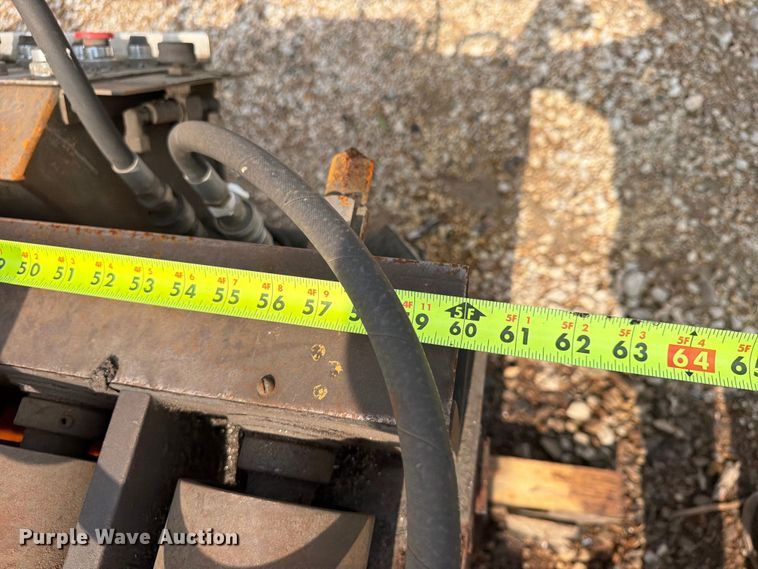 image for item FU4563 (2) DoAll bandsaws