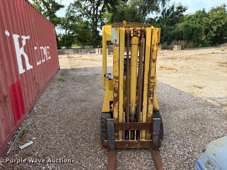 image for item FU4564 Hyster forklift