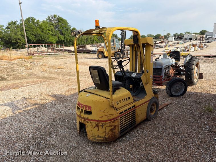image for item FU4564 Hyster forklift