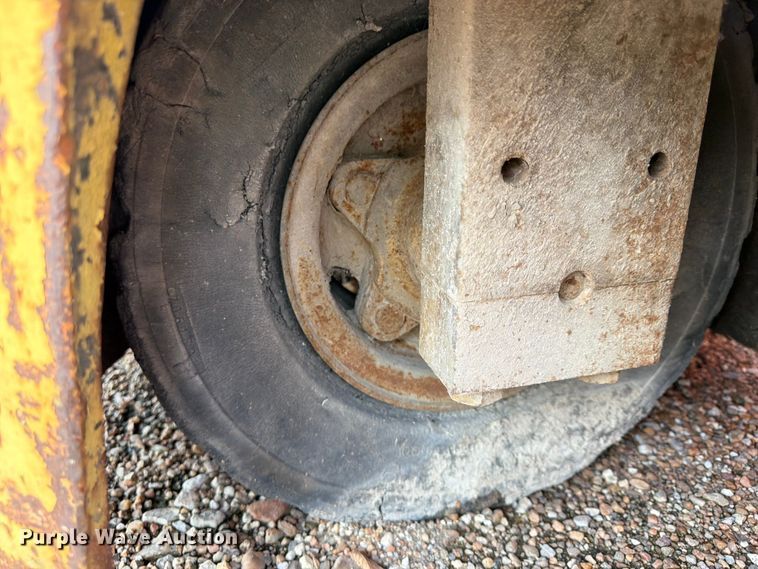image for item FU4564 Hyster forklift