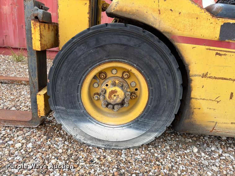 image for item FU4564 Hyster forklift