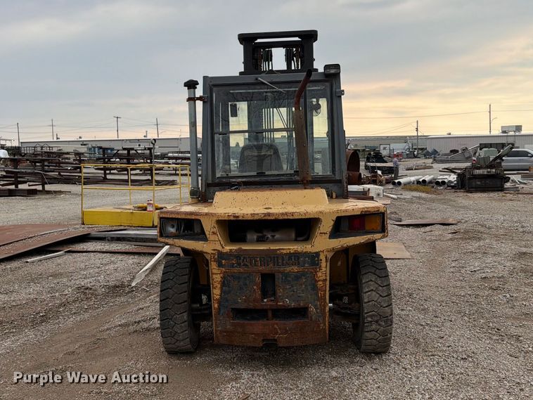 image for item FU4566 Caterpillar DP70 forklift