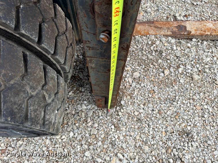 image for item FU4566 Caterpillar DP70 forklift